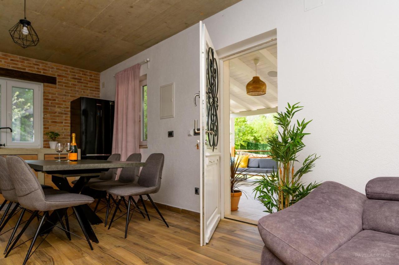 Stone House Magali Villa Sveti Jakov Ngoại thất bức ảnh