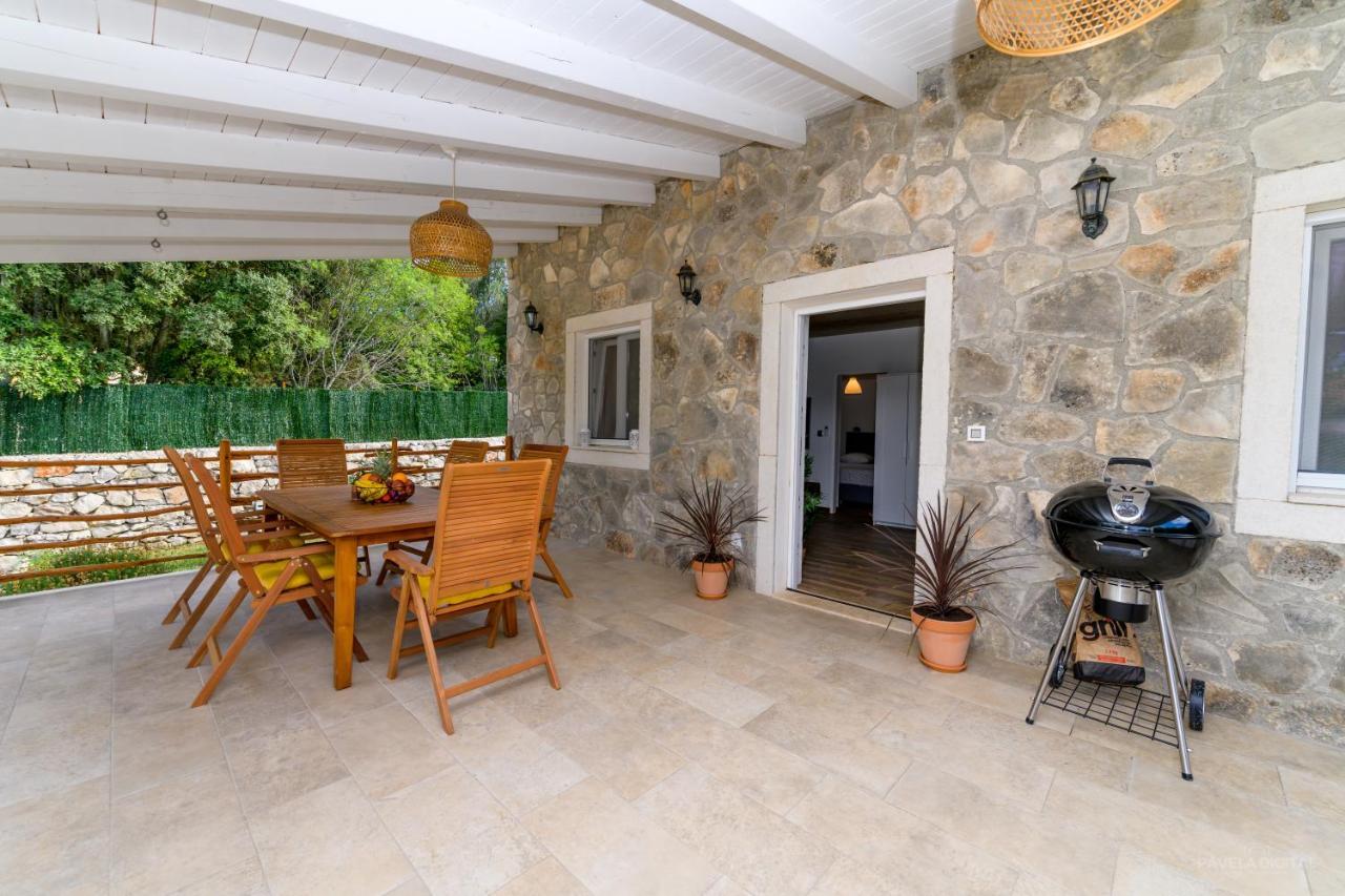 Stone House Magali Villa Sveti Jakov Ngoại thất bức ảnh